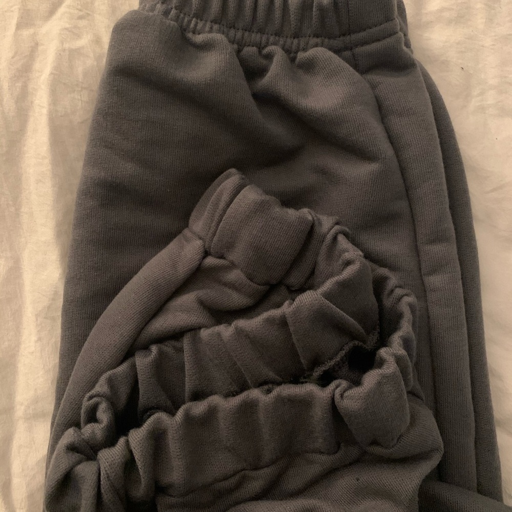 High waisted joggers by Pretty Little Thing - Picture 4 of 5